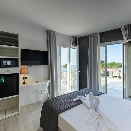 Sayonara Hotel 4*