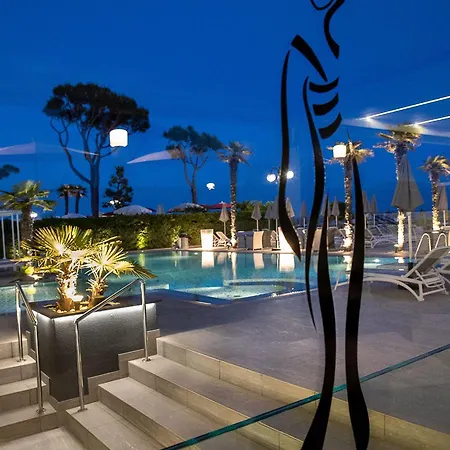 Hotel Sayonara